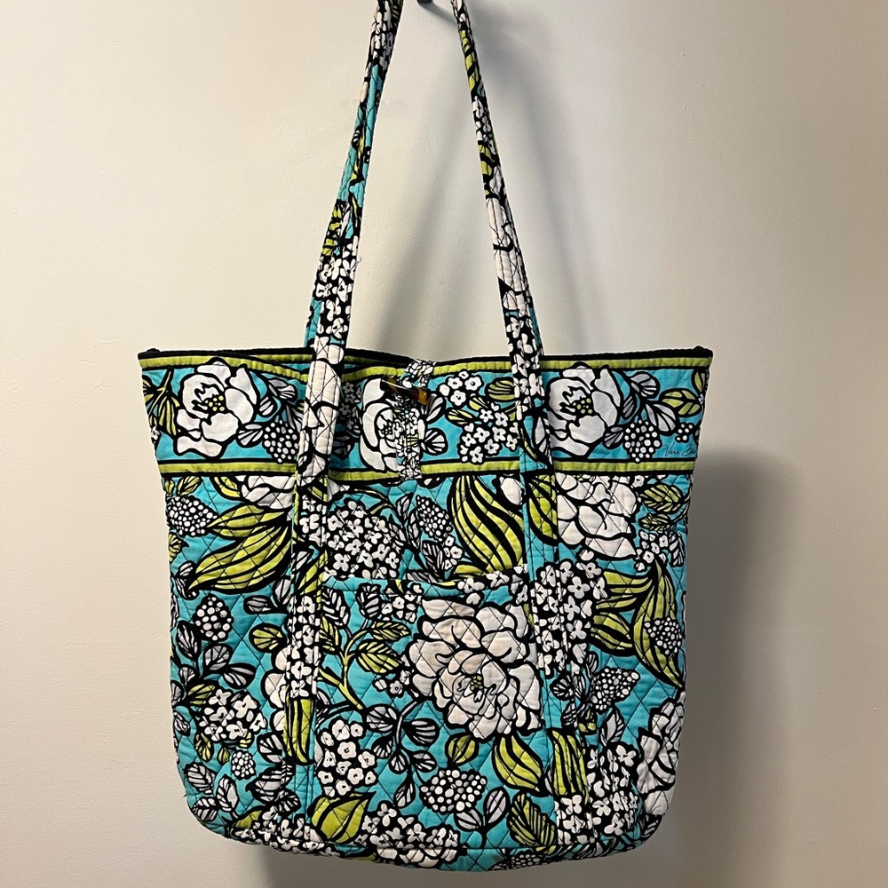 Vera Bradley Island Blooms Tote laptop bag